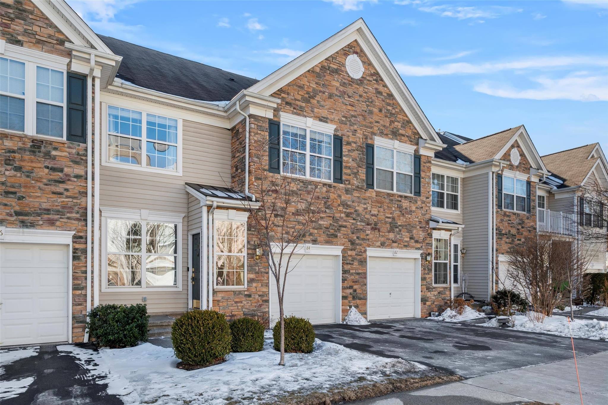 84 Barr Lane, Monroe, New York image 2