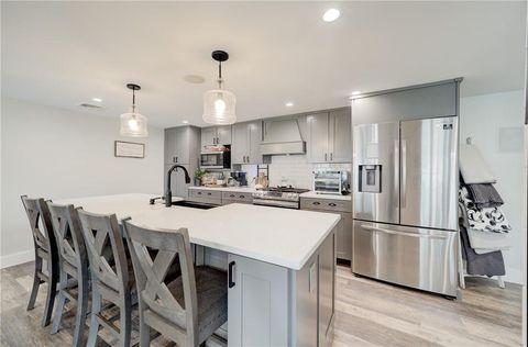 Featured picture for the property H6319436