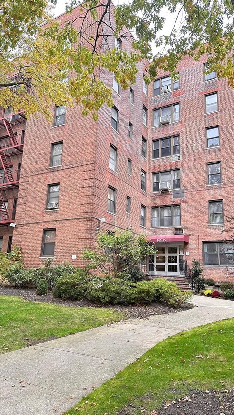 Photo of 14215 26th Avenue #5F, Flushing, NY 11354 (MLS # 932039)