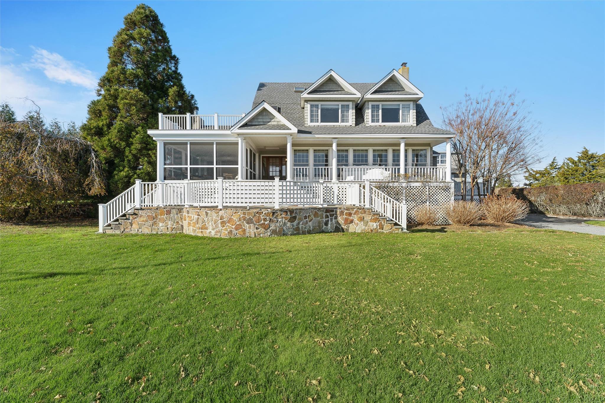 52 Exchange Place, Westhampton Beach, New York image 37