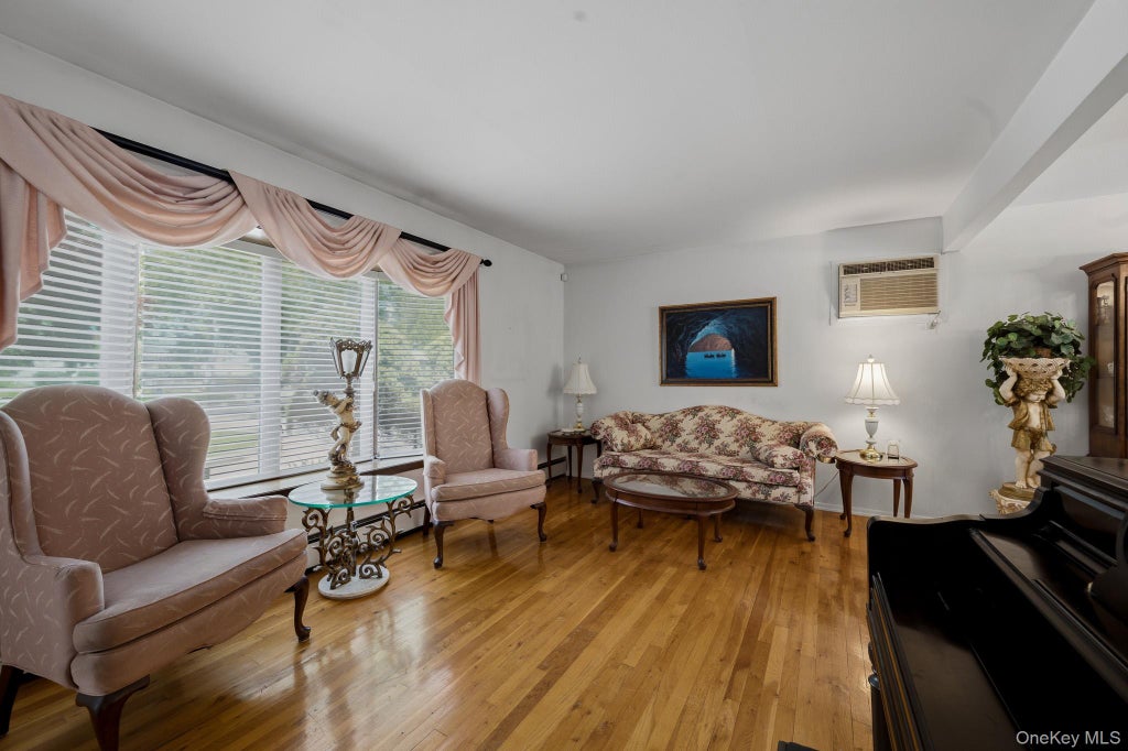 Photo of 10 Arcadia Drive, Dix Hills, NY 11746 (MLS # 1024796)