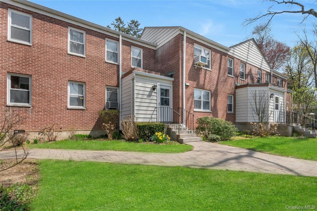 Photo of 53 Broadway #1E, Pleasantville, NY 10570 (MLS # 981843)
