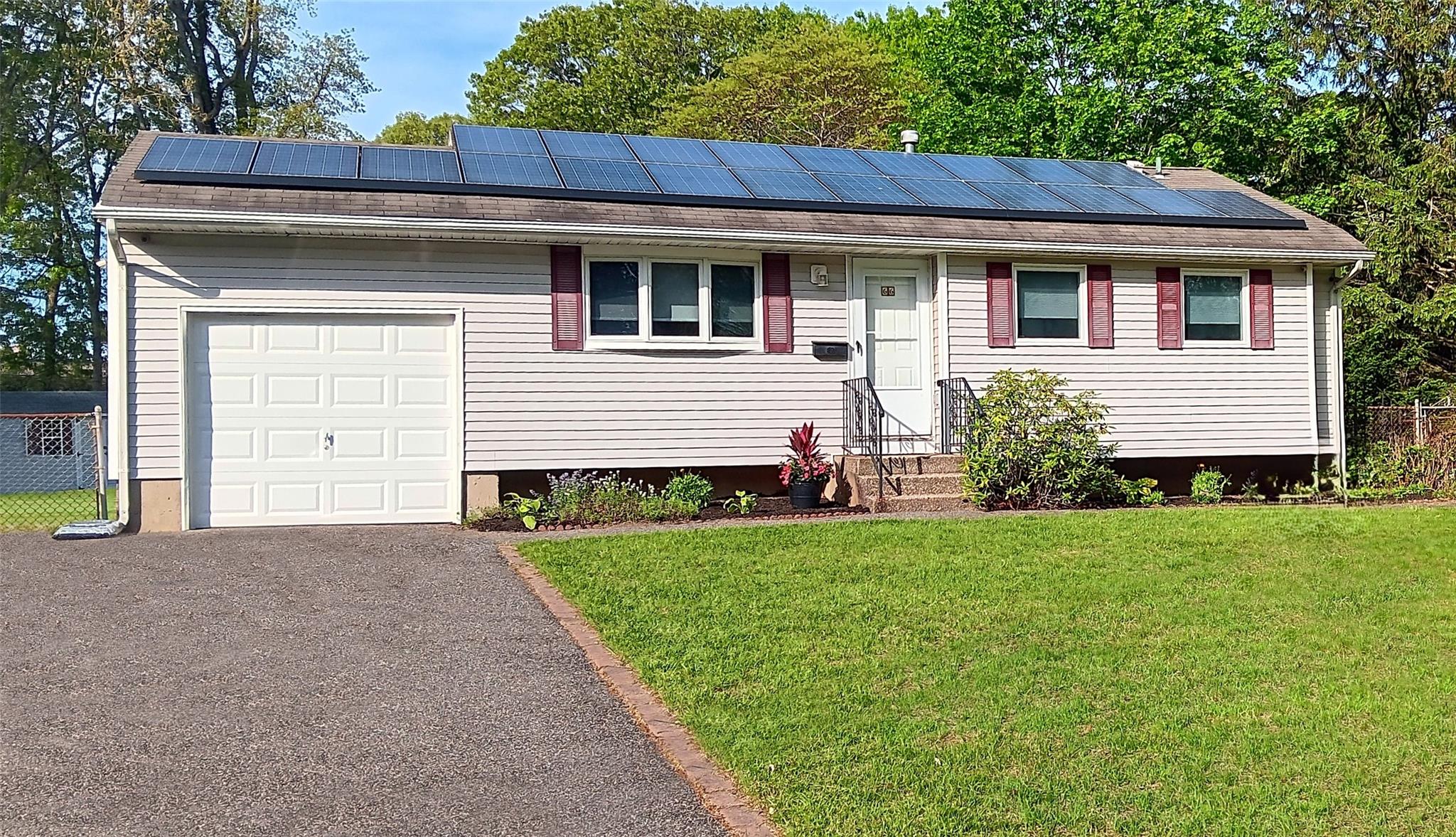 Property for Sale at Fawn Court, South Setauket, Hamptons, NY - Bedrooms: 3 
Bathrooms: 1  - $499,900