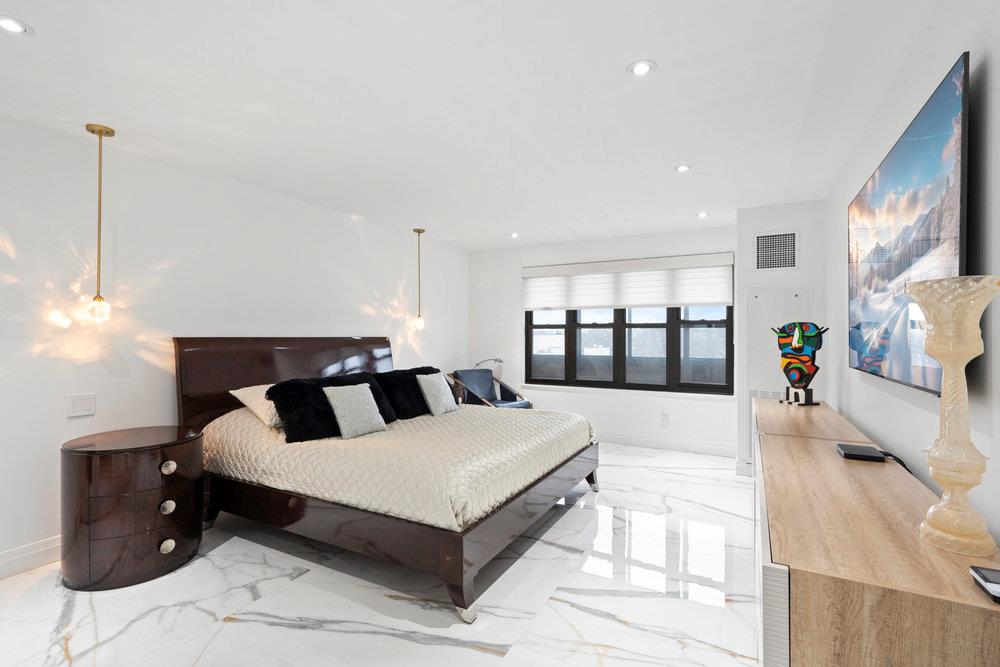 12 Bond Street #PH3, Great Neck, New York image 30