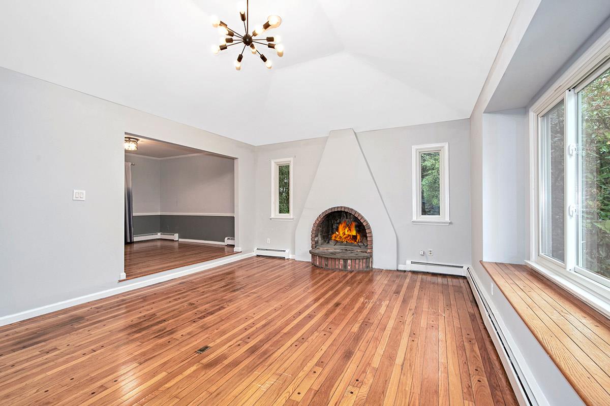 Mount Kisco, New York 10549, United States, 3 Bedrooms Bedrooms, ,2 BathroomsBathrooms,Residential,Coming Soon,140432