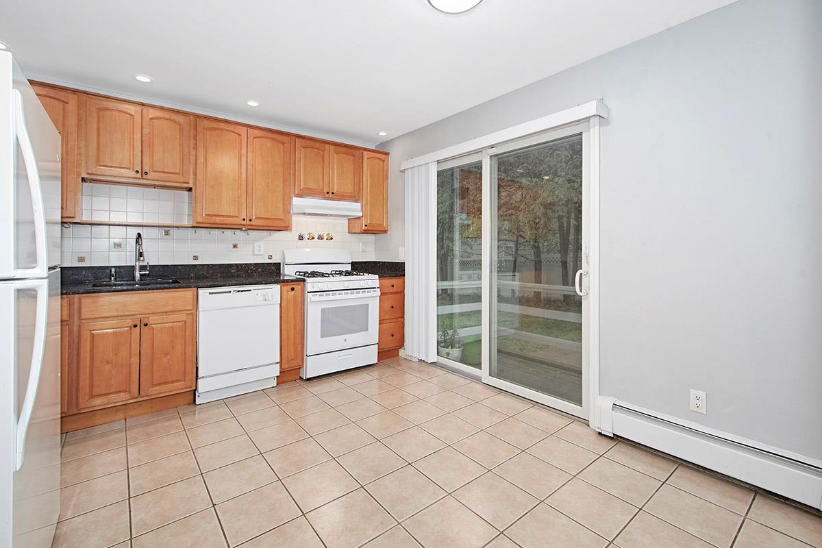 Mount Kisco, New York 10549, United States, 3 Bedrooms Bedrooms, ,2 BathroomsBathrooms,Residential,Coming Soon,140432