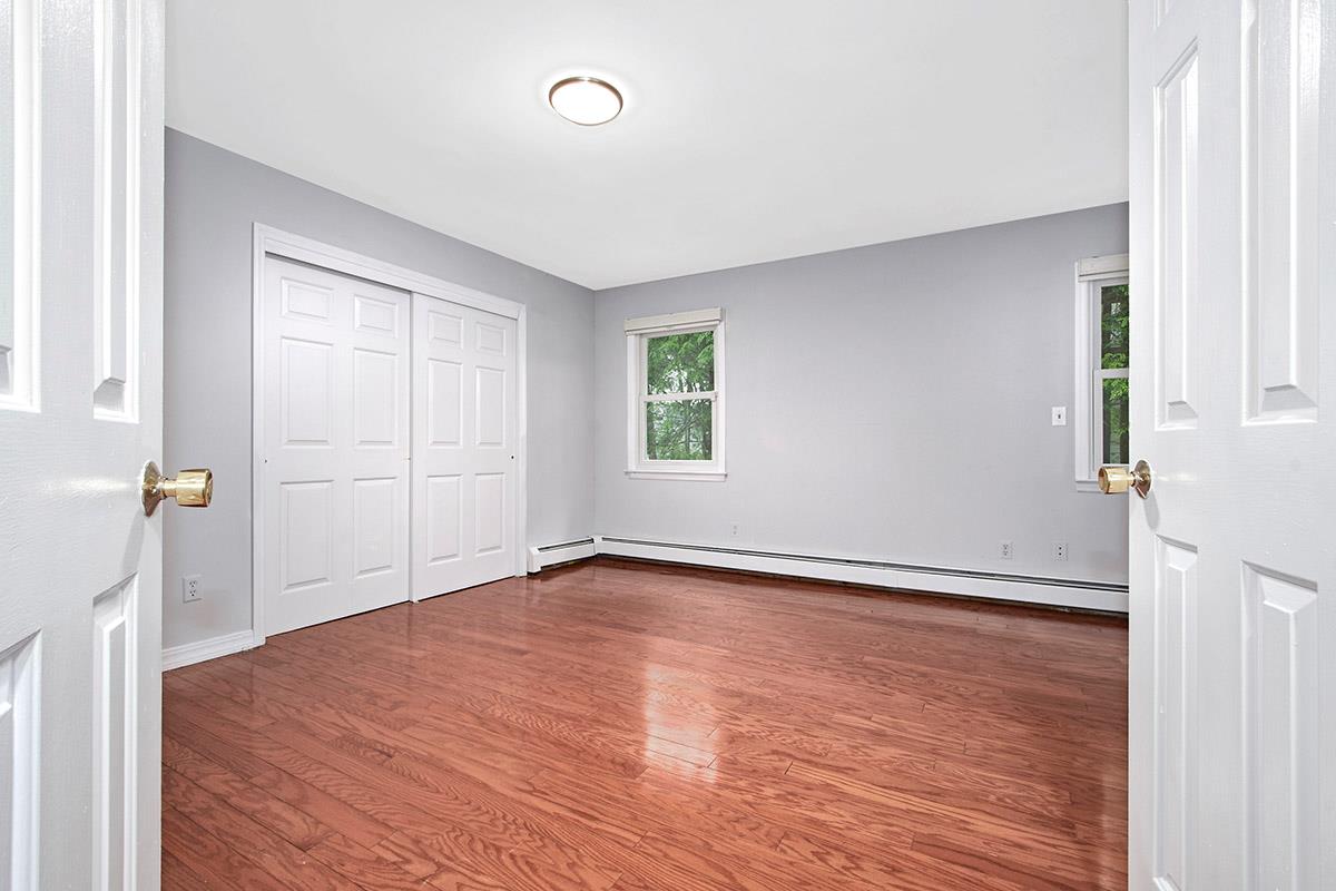 Mount Kisco, New York 10549, United States, 3 Bedrooms Bedrooms, ,2 BathroomsBathrooms,Residential,Coming Soon,140432