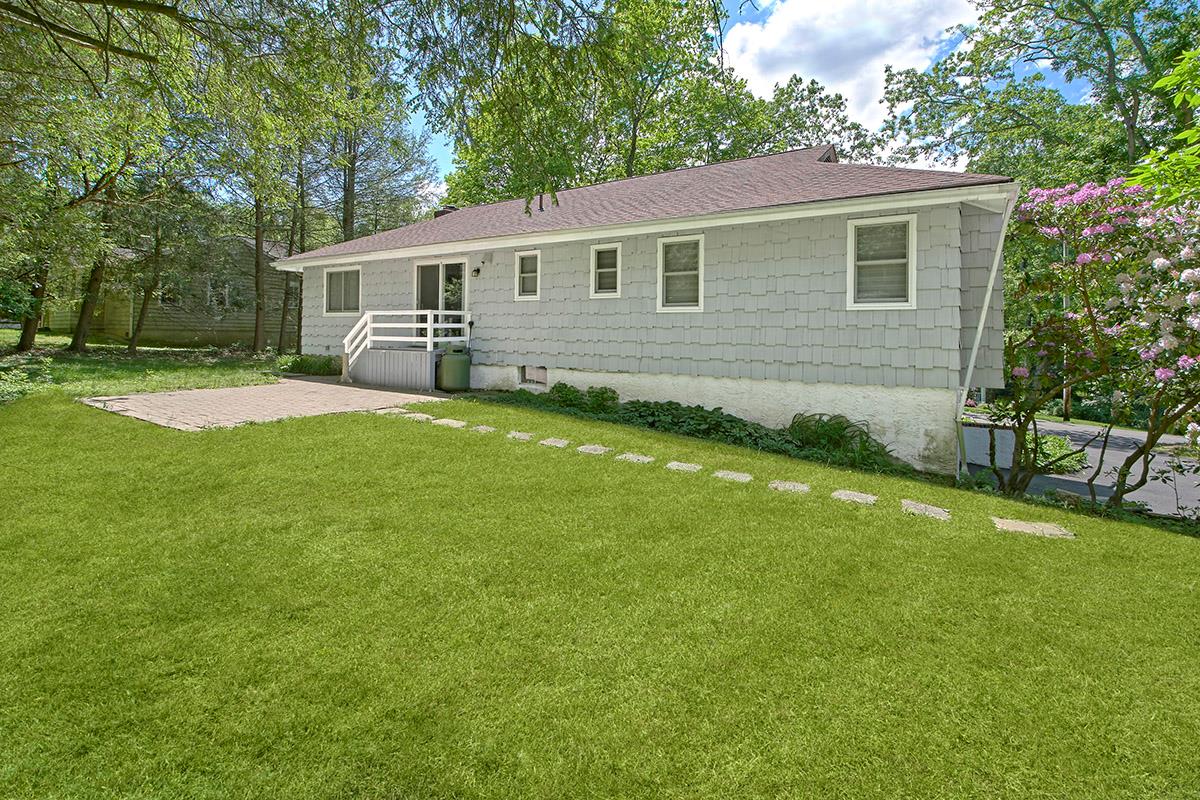 Mount Kisco, New York 10549, United States, 3 Bedrooms Bedrooms, ,2 BathroomsBathrooms,Residential,Coming Soon,140432