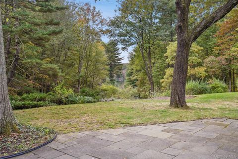Tiny photo for 9 Old Corner Road, Bedford, NY 10506 (MLS # 917089)