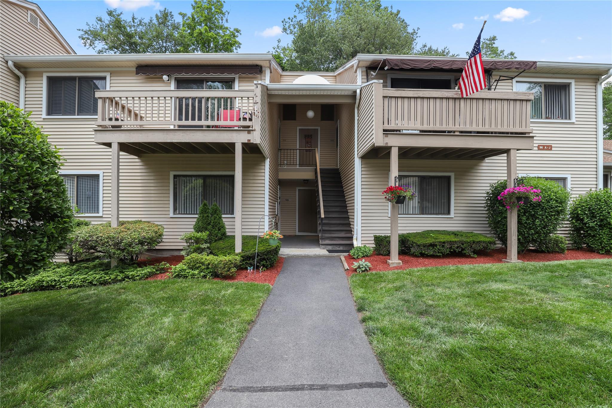 Property for Sale at Molly Pitcher Lane H, Yorktown Heights, New York - Bedrooms: 2 
Bathrooms: 2 
Rooms: 5  - $350,000