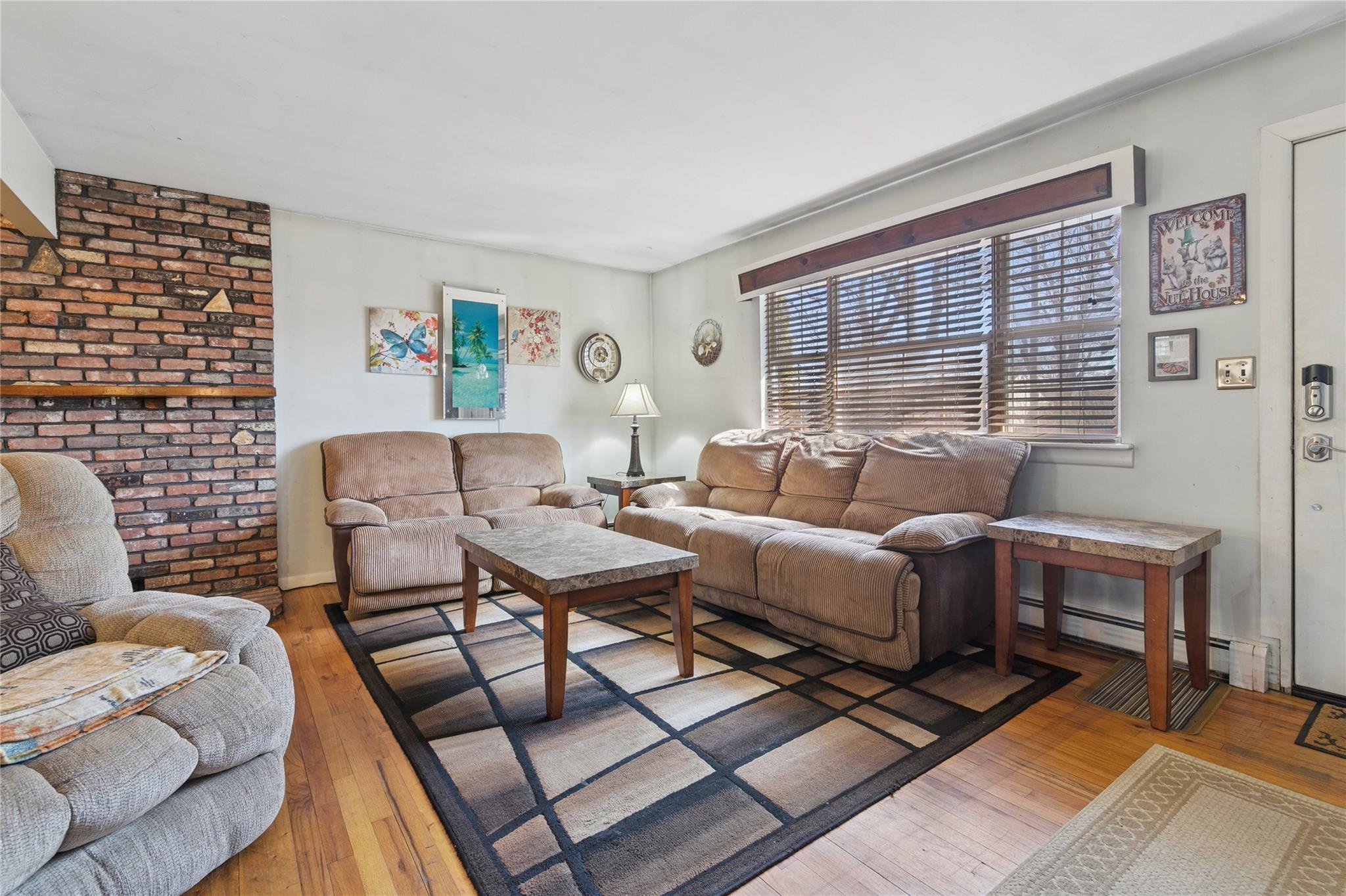 29 Westwood Drive, Shirley, New York image 8