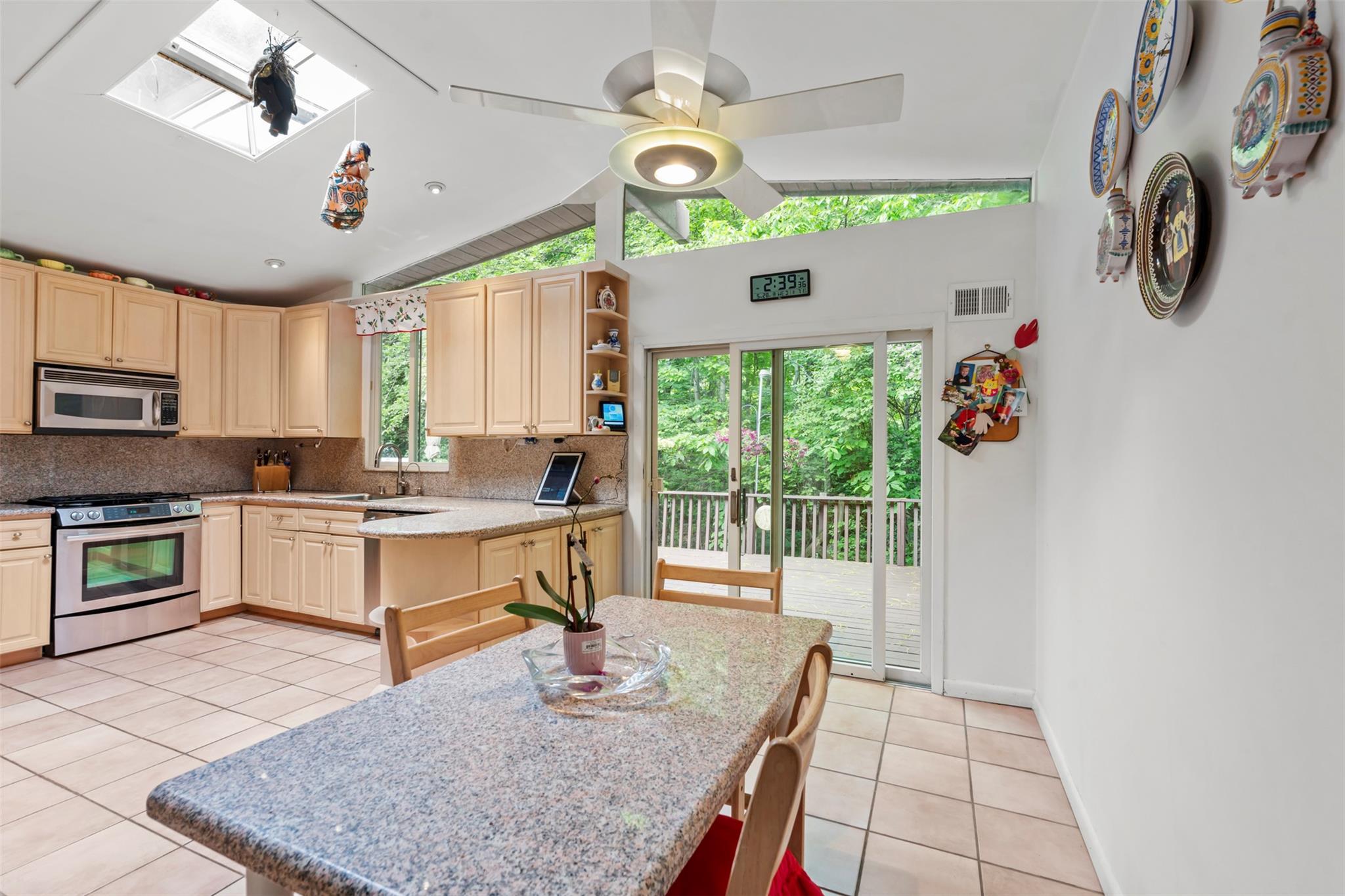8 Rockford Drive, West Nyack, New York image 25