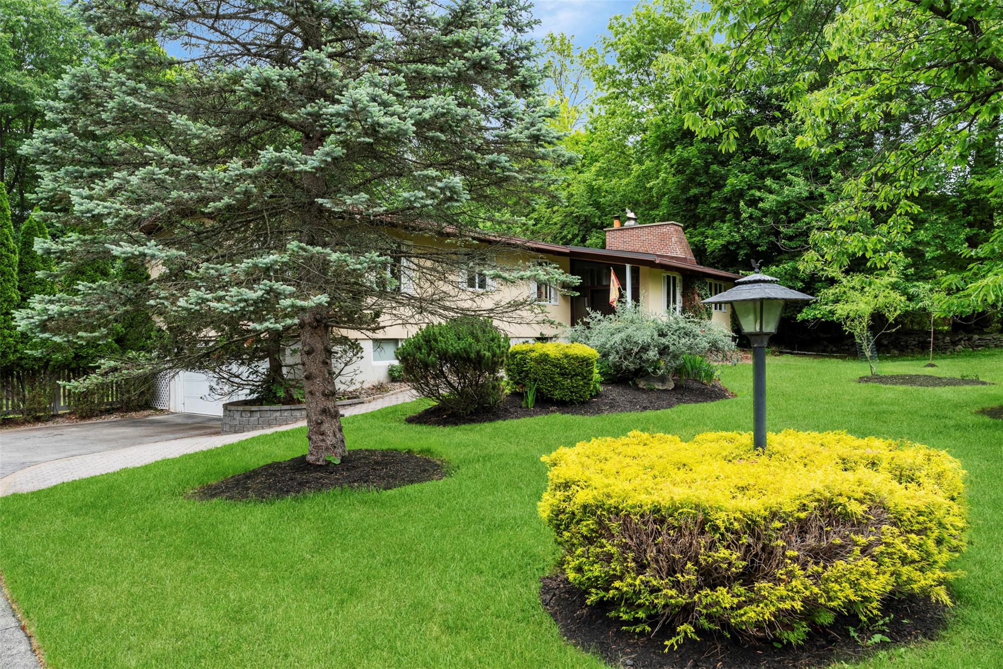 8 Rockford Drive, West Nyack, New York image 3