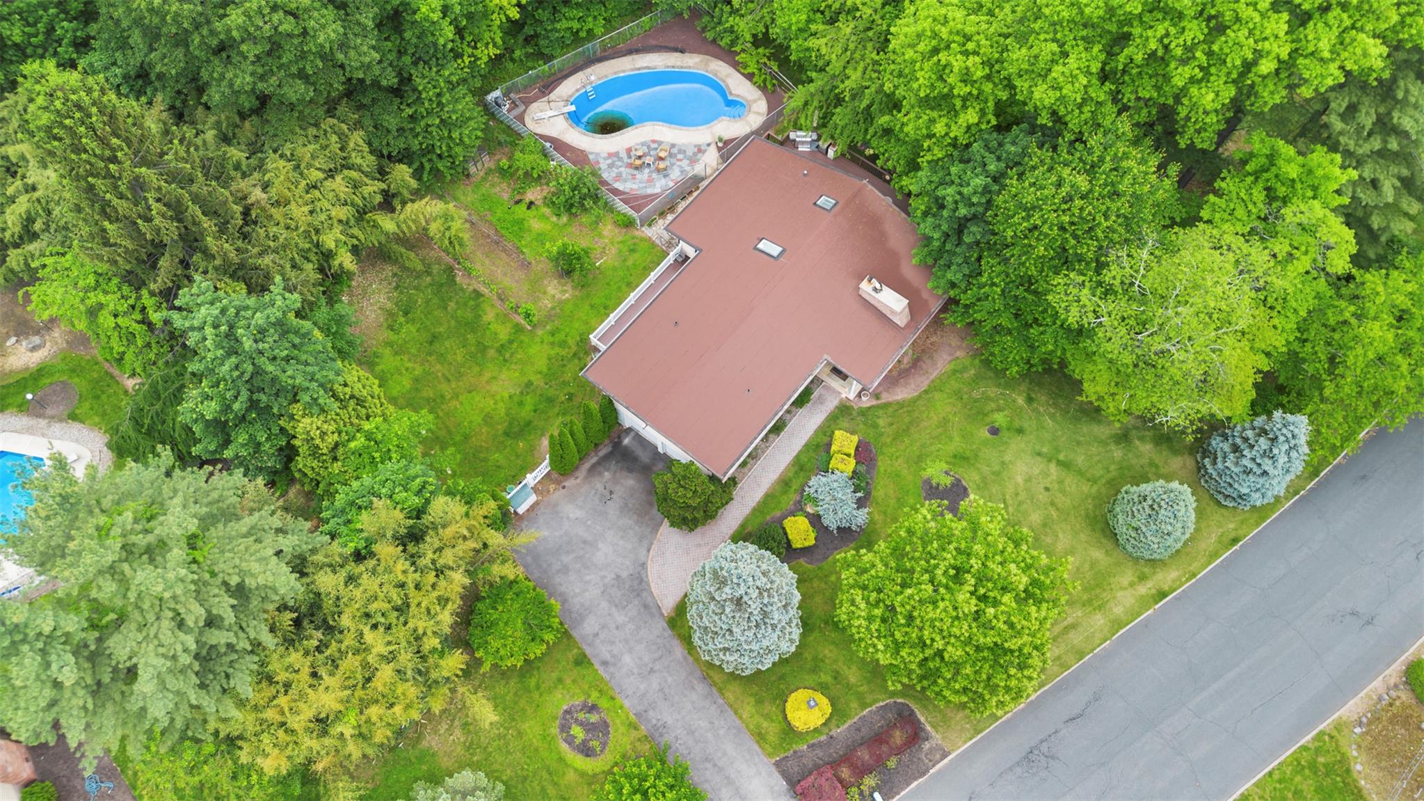 8 Rockford Drive, West Nyack, New York image 46