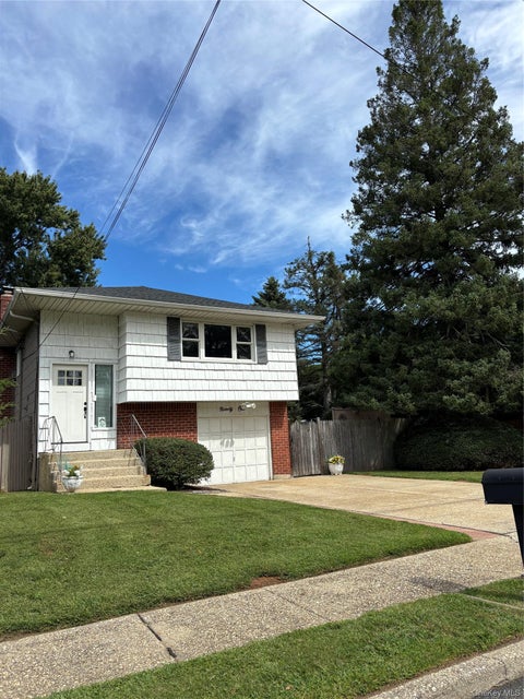 Multifamily For Rent - 91 North Street<br/> Suffolk County, Huntington Station, NY 11746