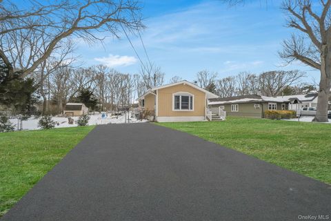 71 Oak Avenue, Shirley, NY 11967 - MLS#: 960803