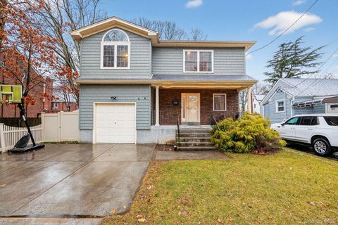 Homes For Sale - 1878 Lake Drive<br/> Baldwin, NY 11510