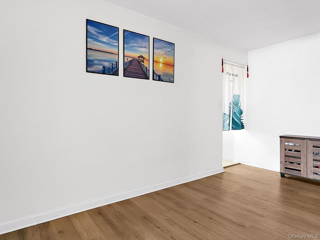 Photo of 29-10 137th Street #2A, Flushing, NY 11354 (MLS # 975620)