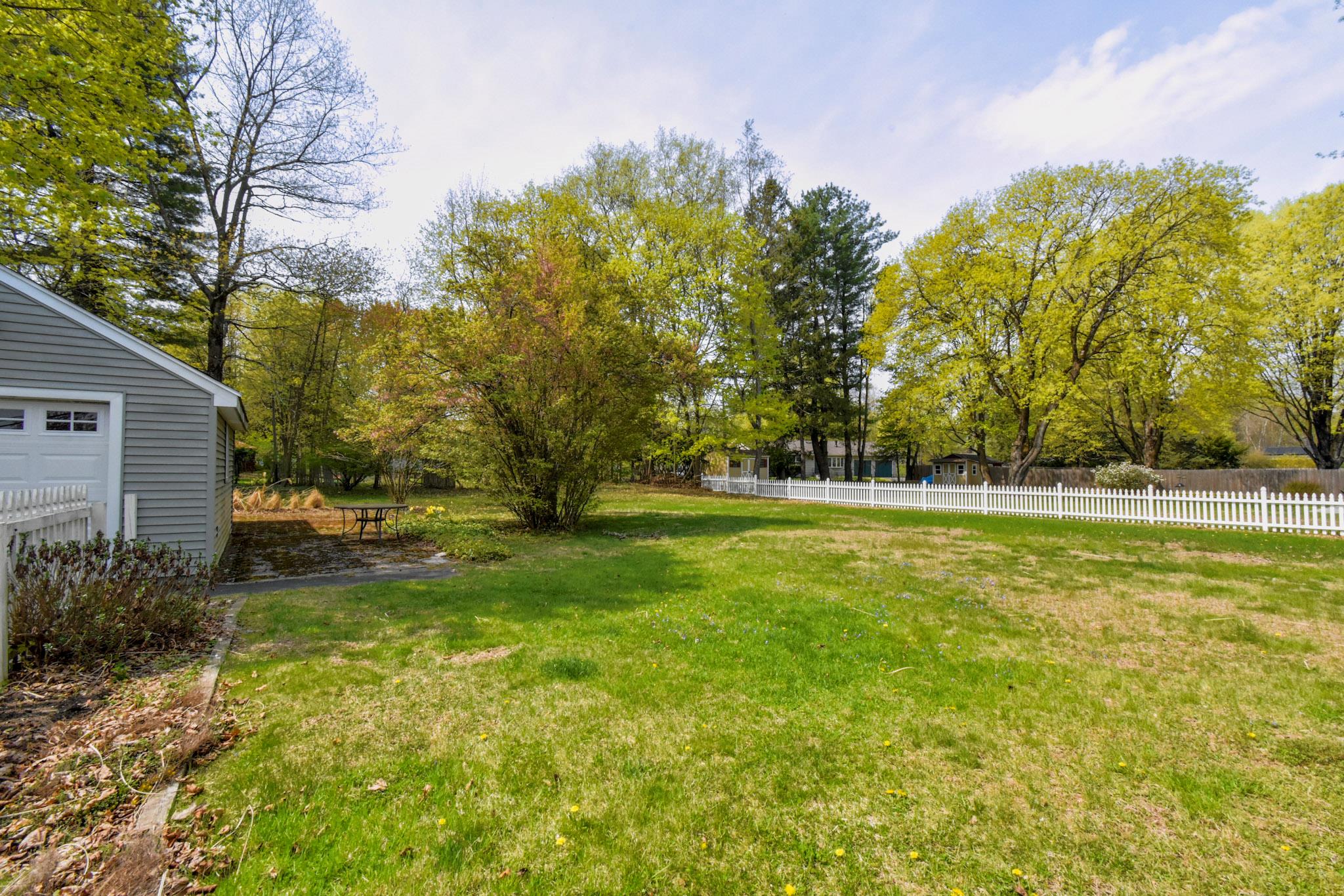 2 Park Avenue, Red Hook, New York image 33