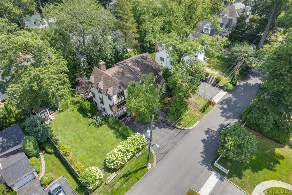 Photo of 30 Lindbergh Avenue, Rye, NY 10580 (MLS # 962121)