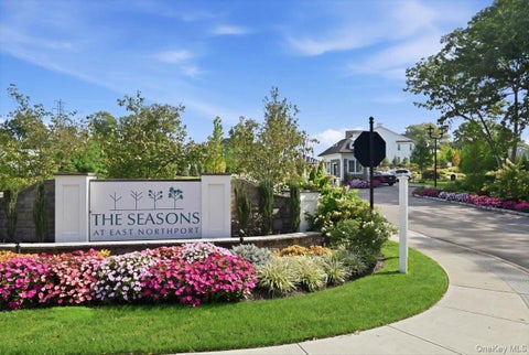 Condo For Sale - 157 August Circle<br/> East Northport, NY 11731