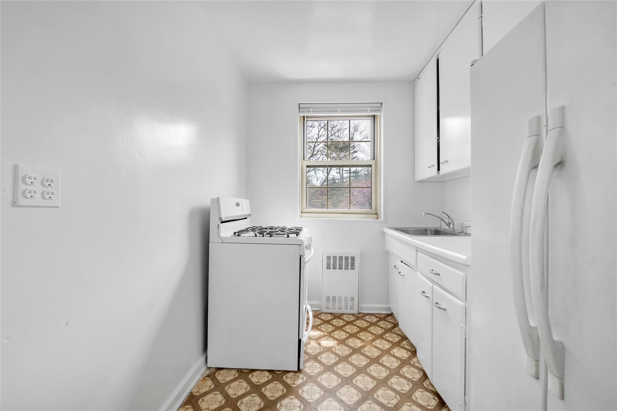 213-25 73 Avenue #B, Bayside, New York image 6