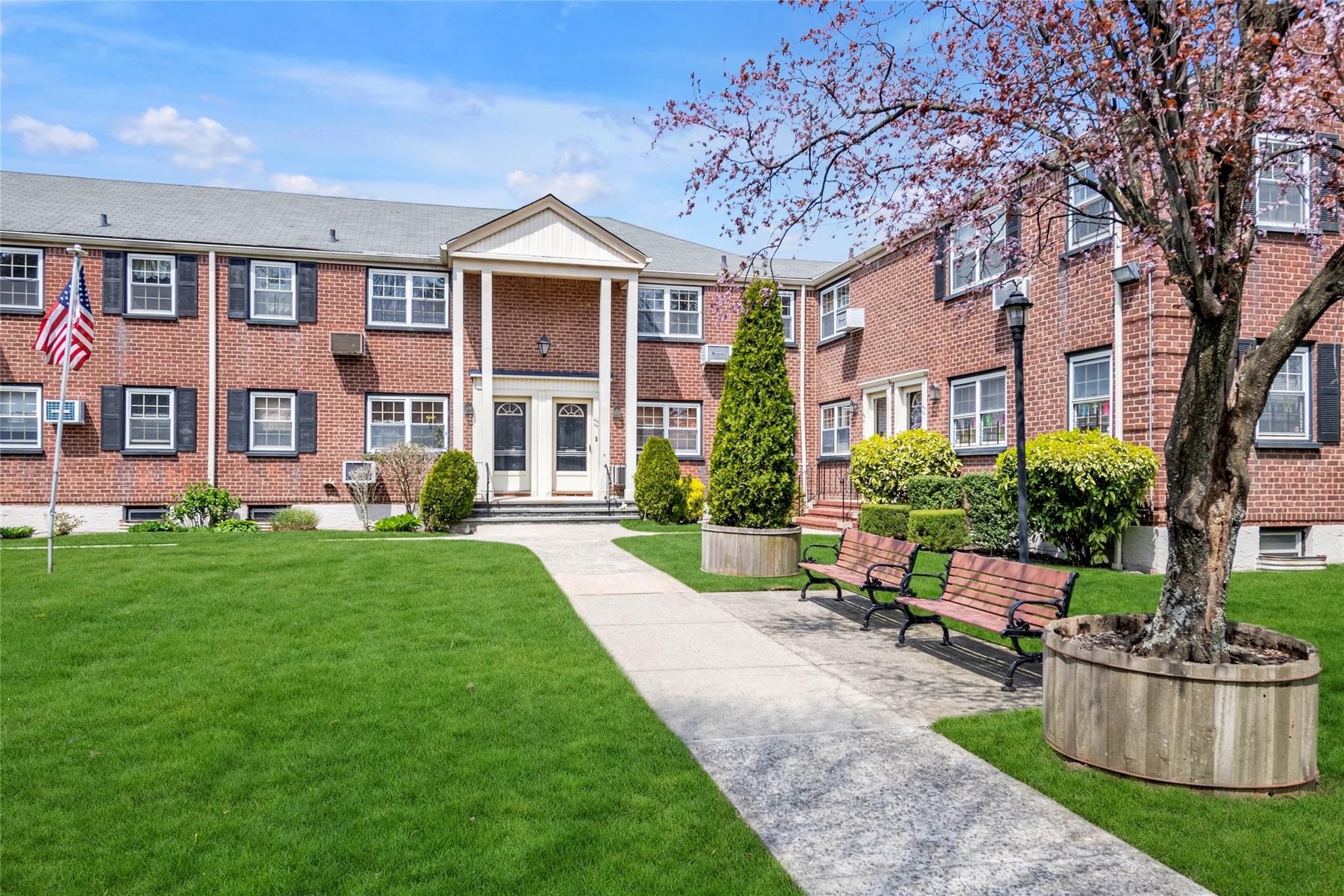 213-25 73 Avenue #B, Bayside, New York image 1