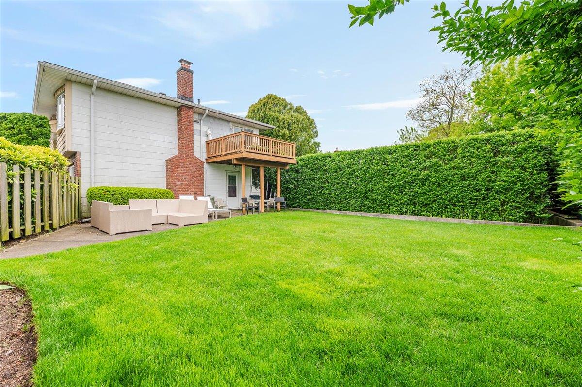 2083 Oliver Way, Merrick, New York image 21
