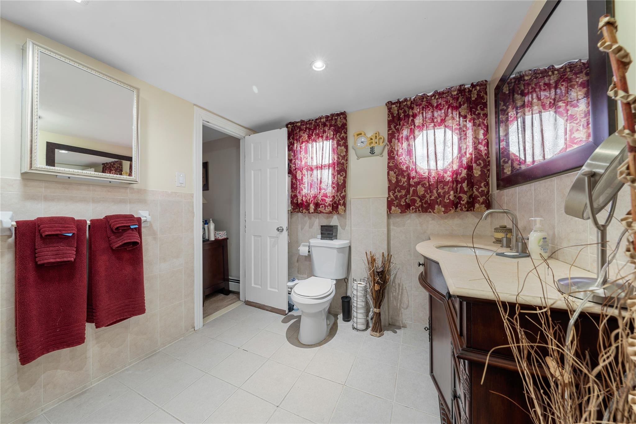 37 Oceanview Avenue, Valley Stream, New York image 17