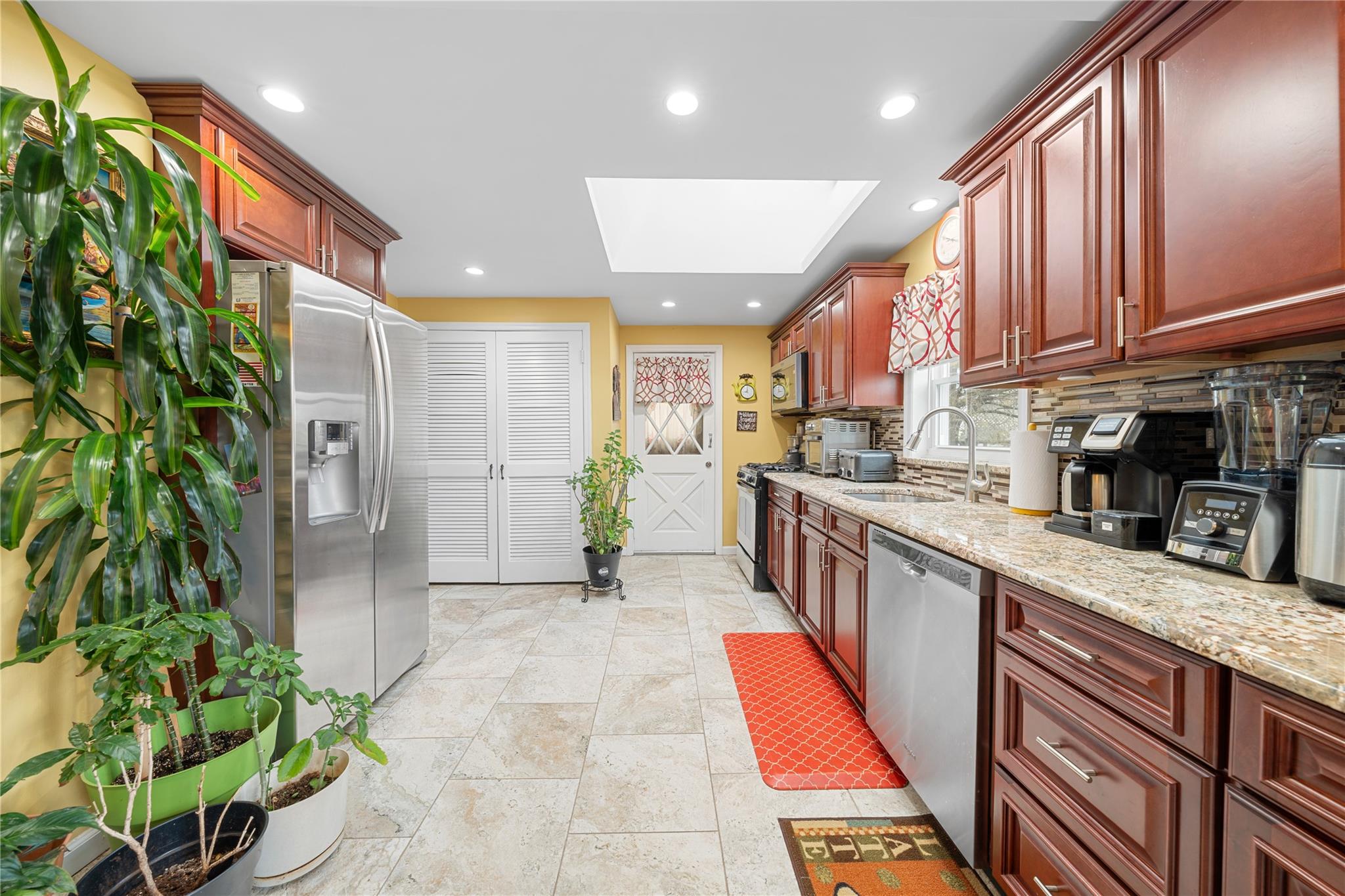 37 Oceanview Avenue, Valley Stream, New York image 10
