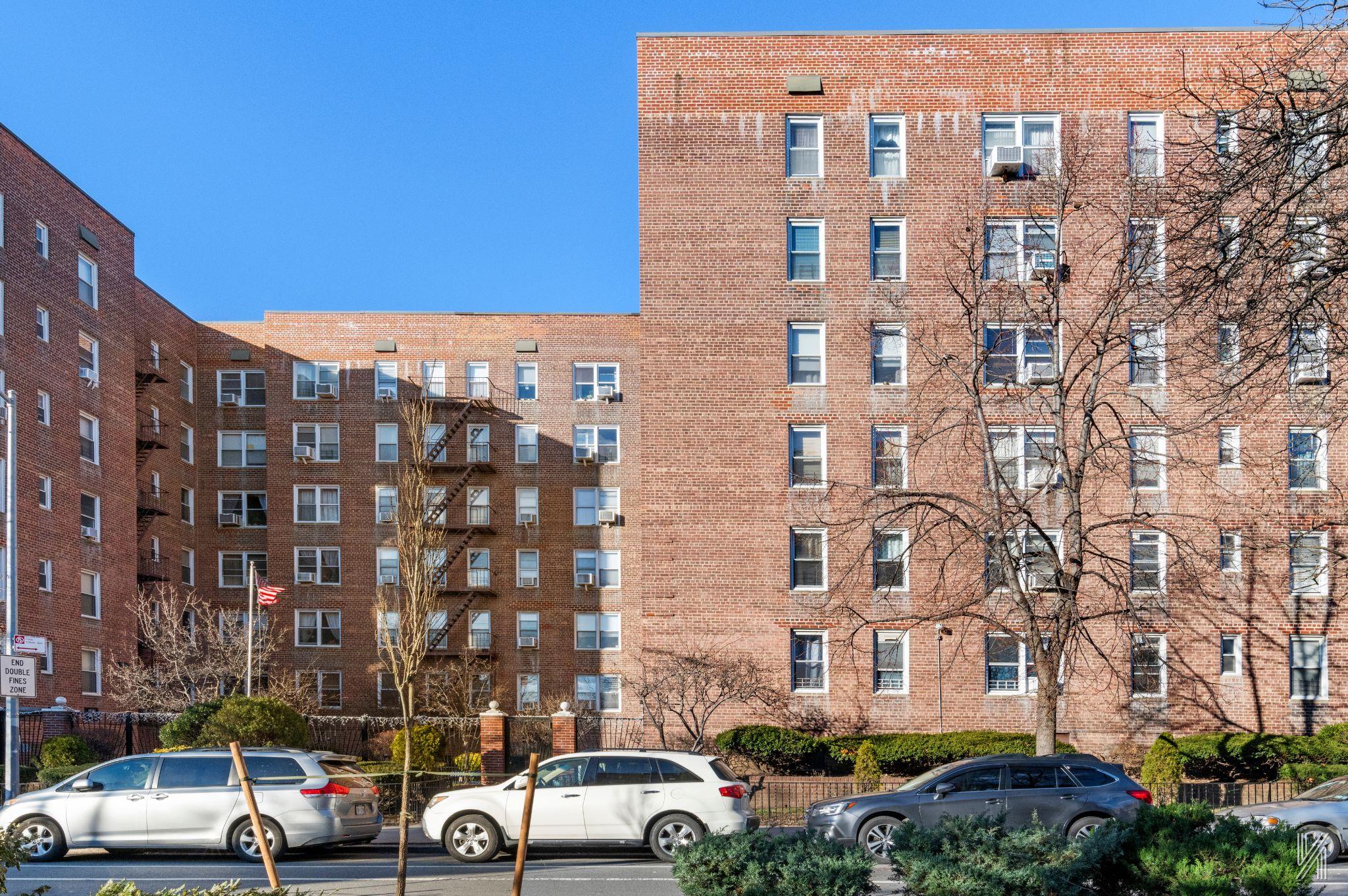 33-44 93rd Street #1M, Jackson Heights, New York image 1