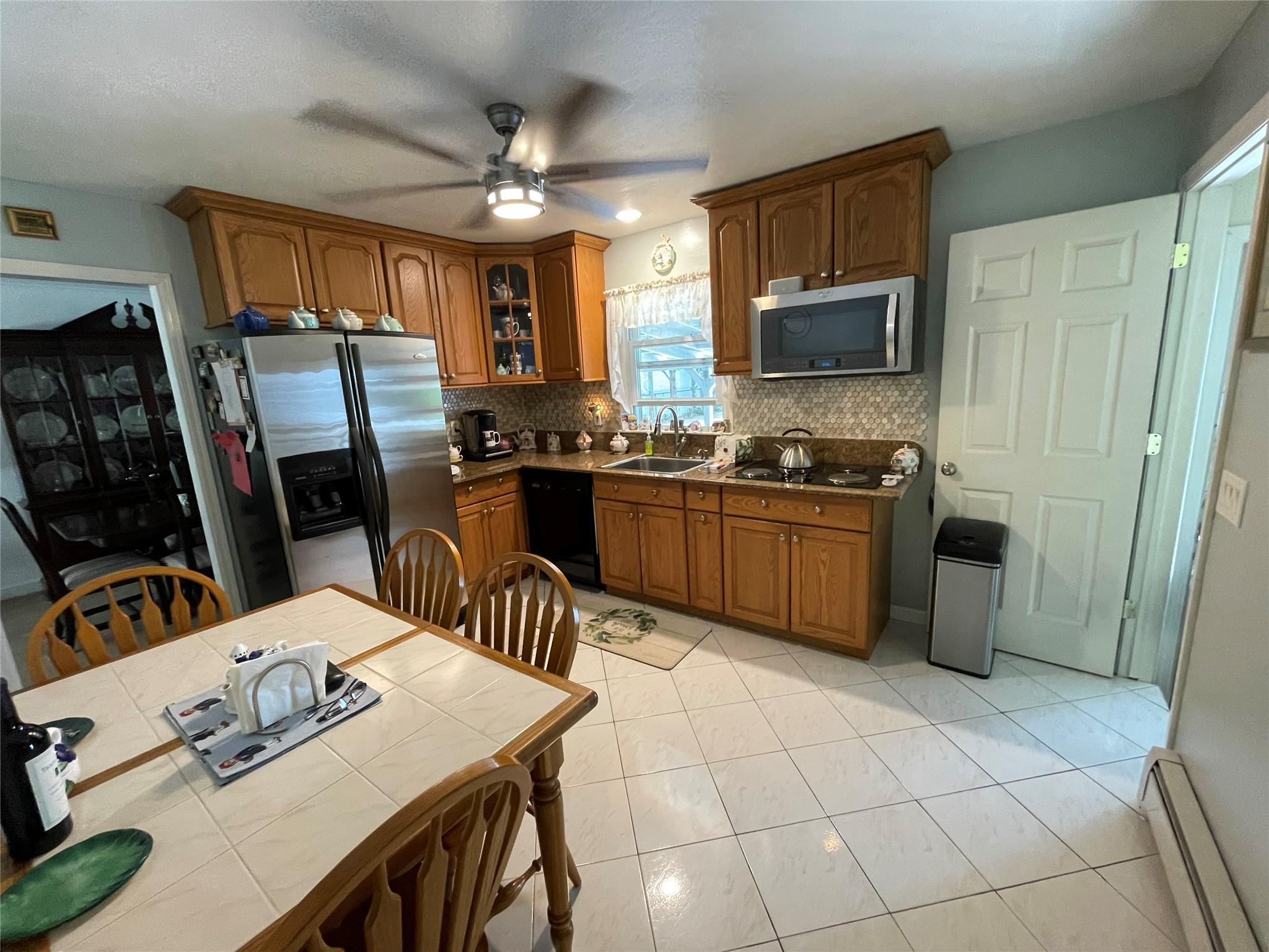 45 Erlanger Boulevard, North Babylon, New York image 6