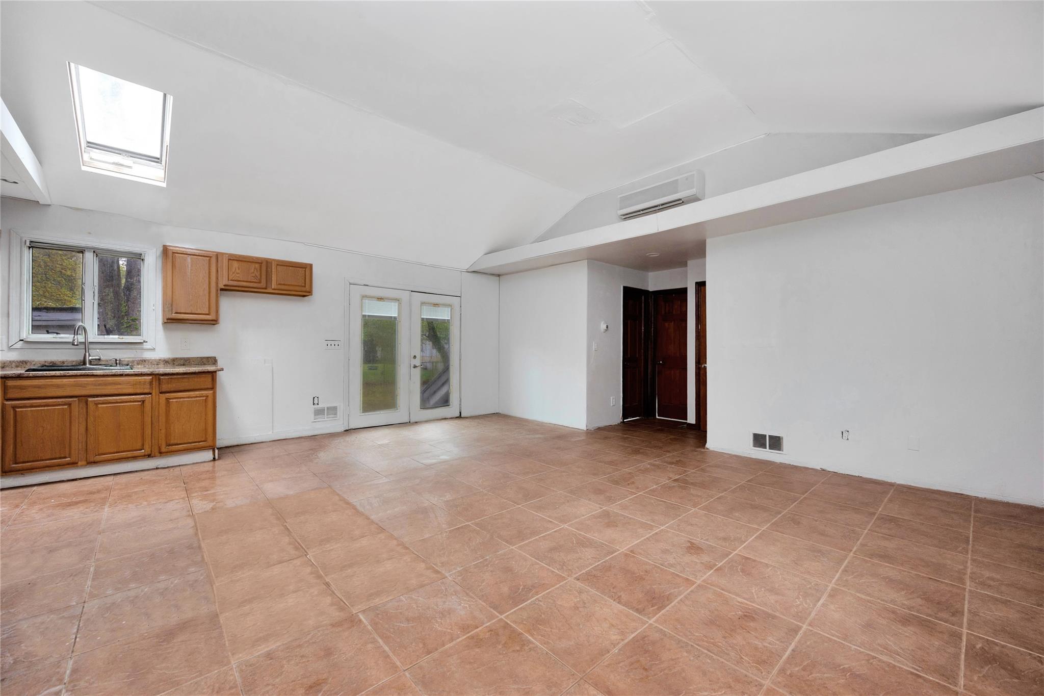 118 Fulton Avenue, Mastic, New York image 8