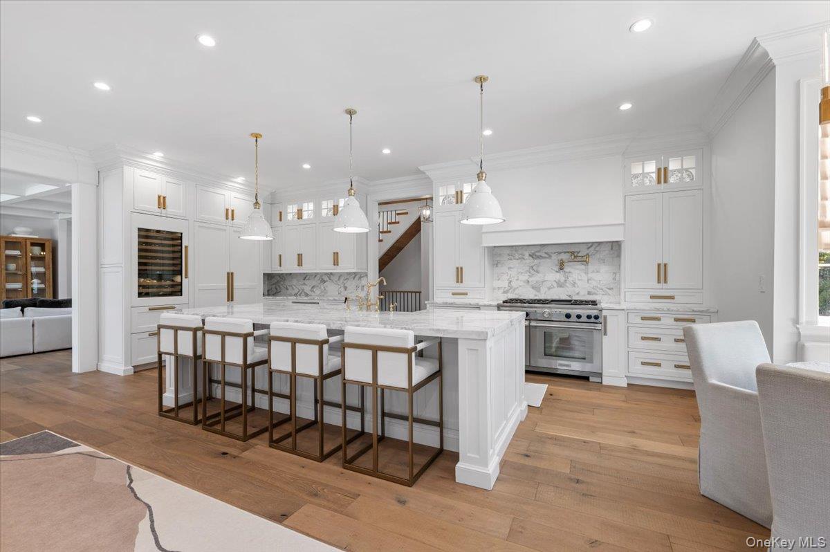 Lloyd Harbor, New York 11743, United States, 5 Bedrooms Bedrooms, ,7 BathroomsBathrooms,Residential,Active,219559