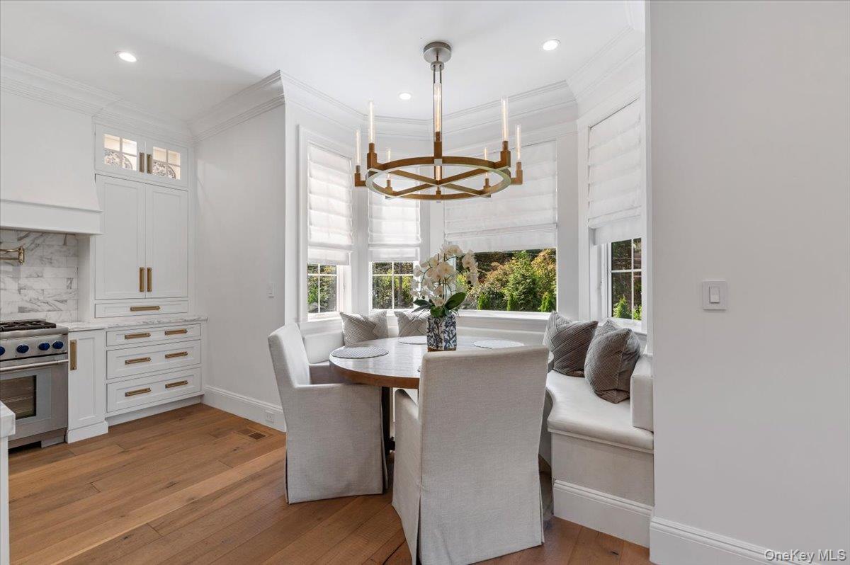 Lloyd Harbor, New York 11743, United States, 5 Bedrooms Bedrooms, ,7 BathroomsBathrooms,Residential,Active,219559