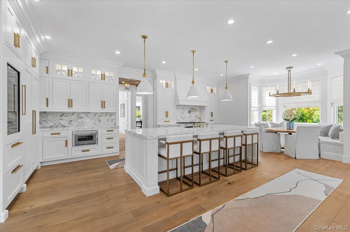 Lloyd Harbor, New York 11743, United States, 5 Bedrooms Bedrooms, ,7 BathroomsBathrooms,Residential,Active,219559