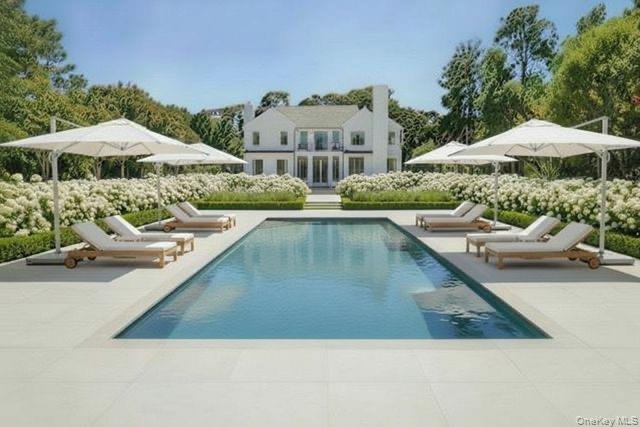 Lloyd Harbor, New York 11743, United States, 5 Bedrooms Bedrooms, ,7 BathroomsBathrooms,Residential,Active,219559