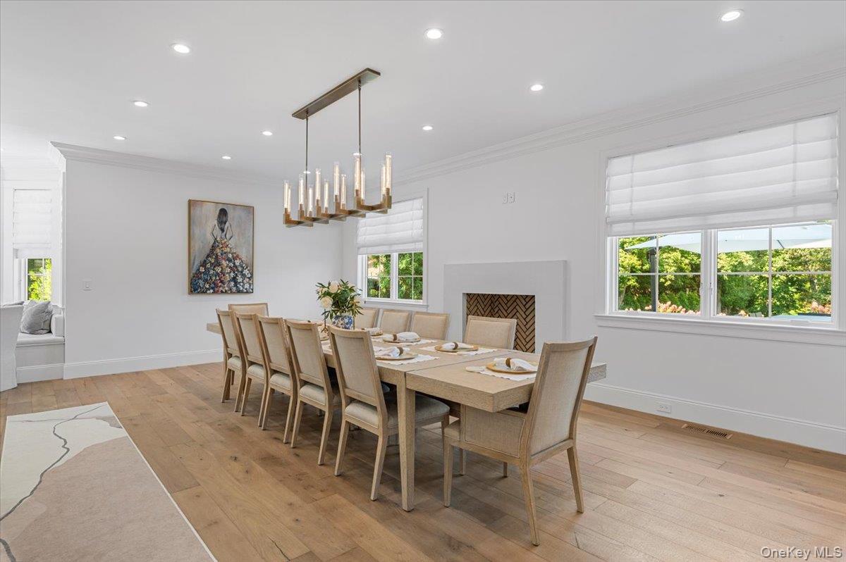 Lloyd Harbor, New York 11743, United States, 5 Bedrooms Bedrooms, ,7 BathroomsBathrooms,Residential,Active,219559