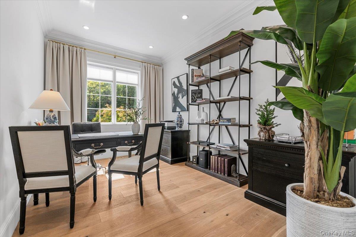 Lloyd Harbor, New York 11743, United States, 5 Bedrooms Bedrooms, ,7 BathroomsBathrooms,Residential,Active,219559