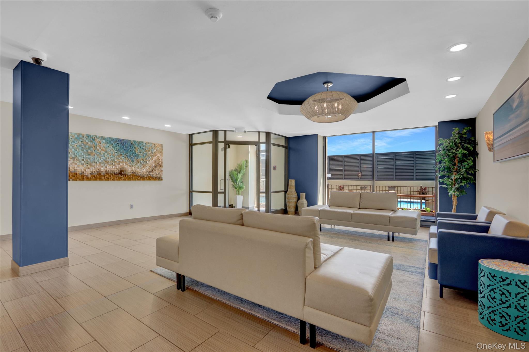 Long Beach, New York 11561, United States, 1 Bedroom Bedrooms, ,2 BathroomsBathrooms,Residential,Active,226039