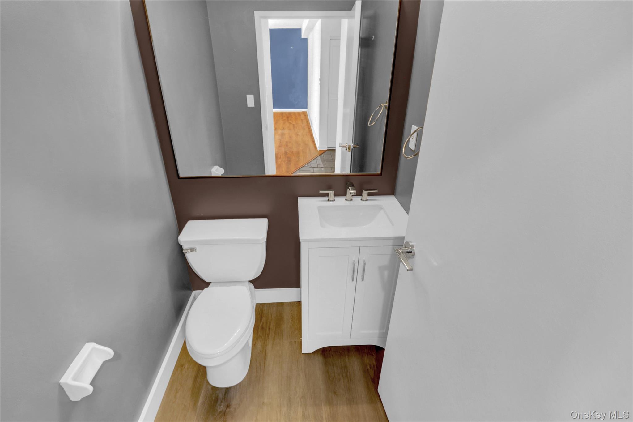 Long Beach, New York 11561, United States, 1 Bedroom Bedrooms, ,2 BathroomsBathrooms,Residential,Active,226039