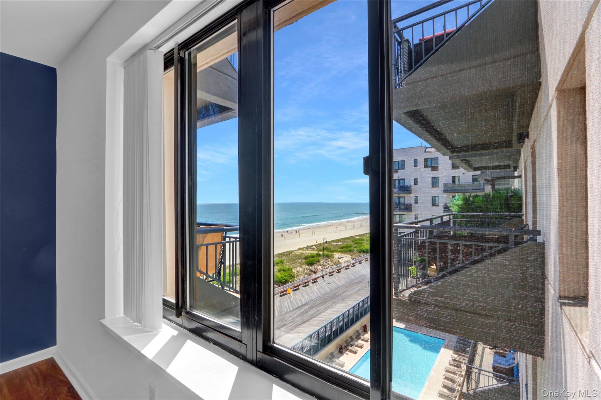 Long Beach, New York 11561, United States, 1 Bedroom Bedrooms, ,2 BathroomsBathrooms,Residential,Active,226039