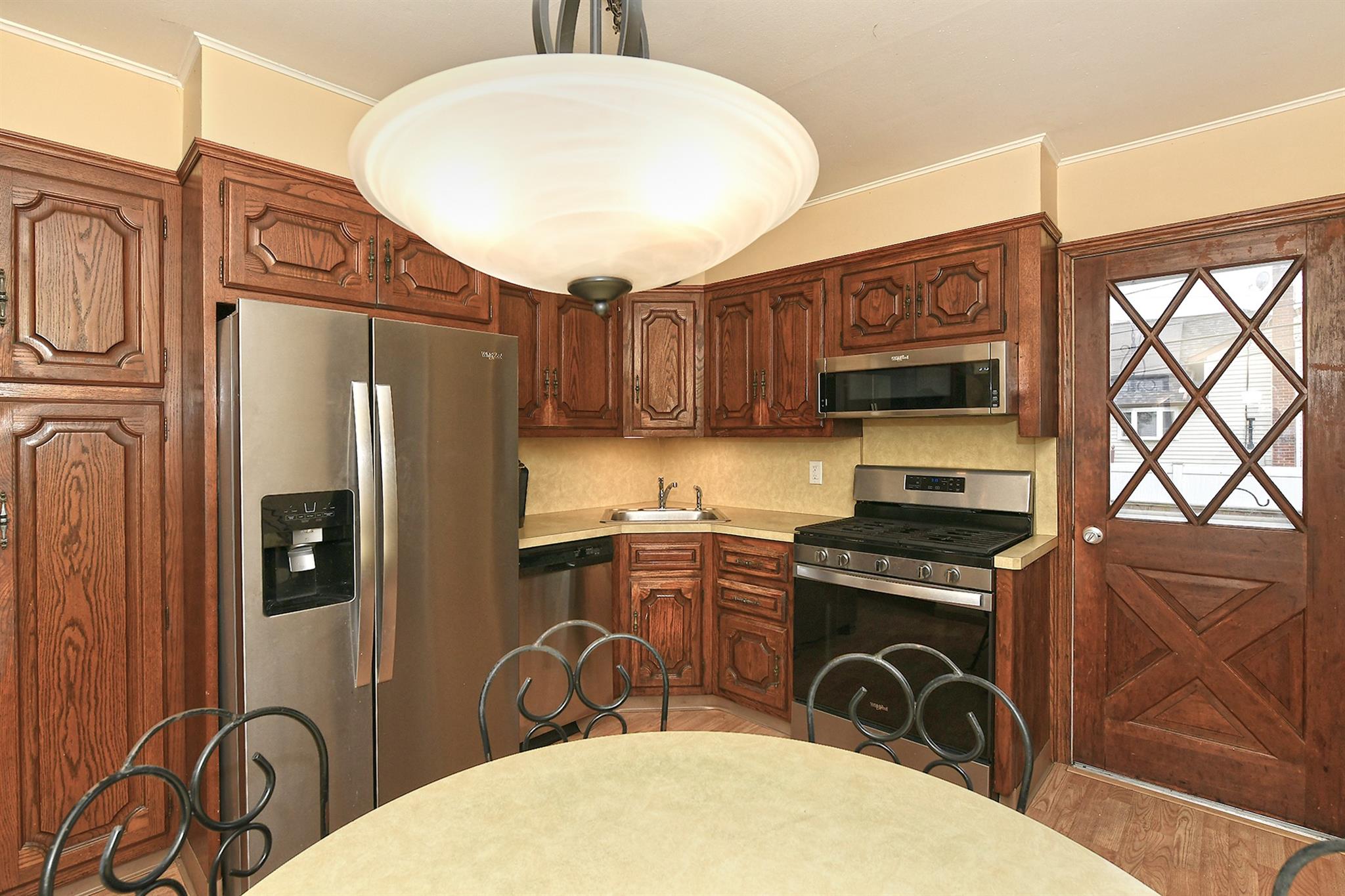 60 Elizabeth Drive, Bethpage, New York image 12