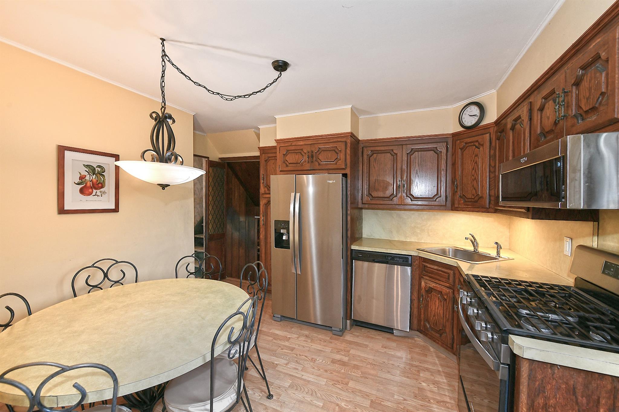 60 Elizabeth Drive, Bethpage, New York image 10