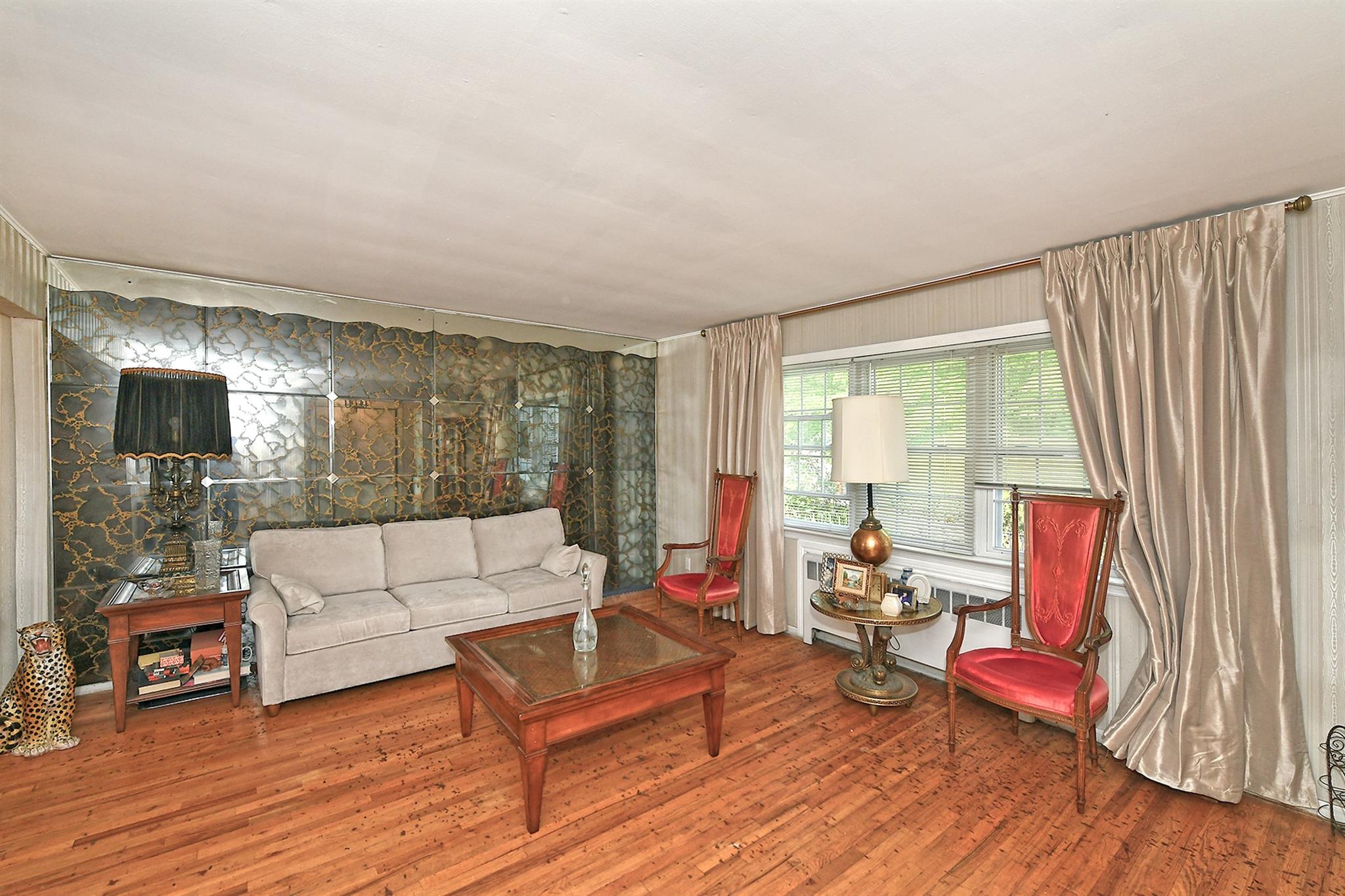 60 Elizabeth Drive, Bethpage, New York image 6