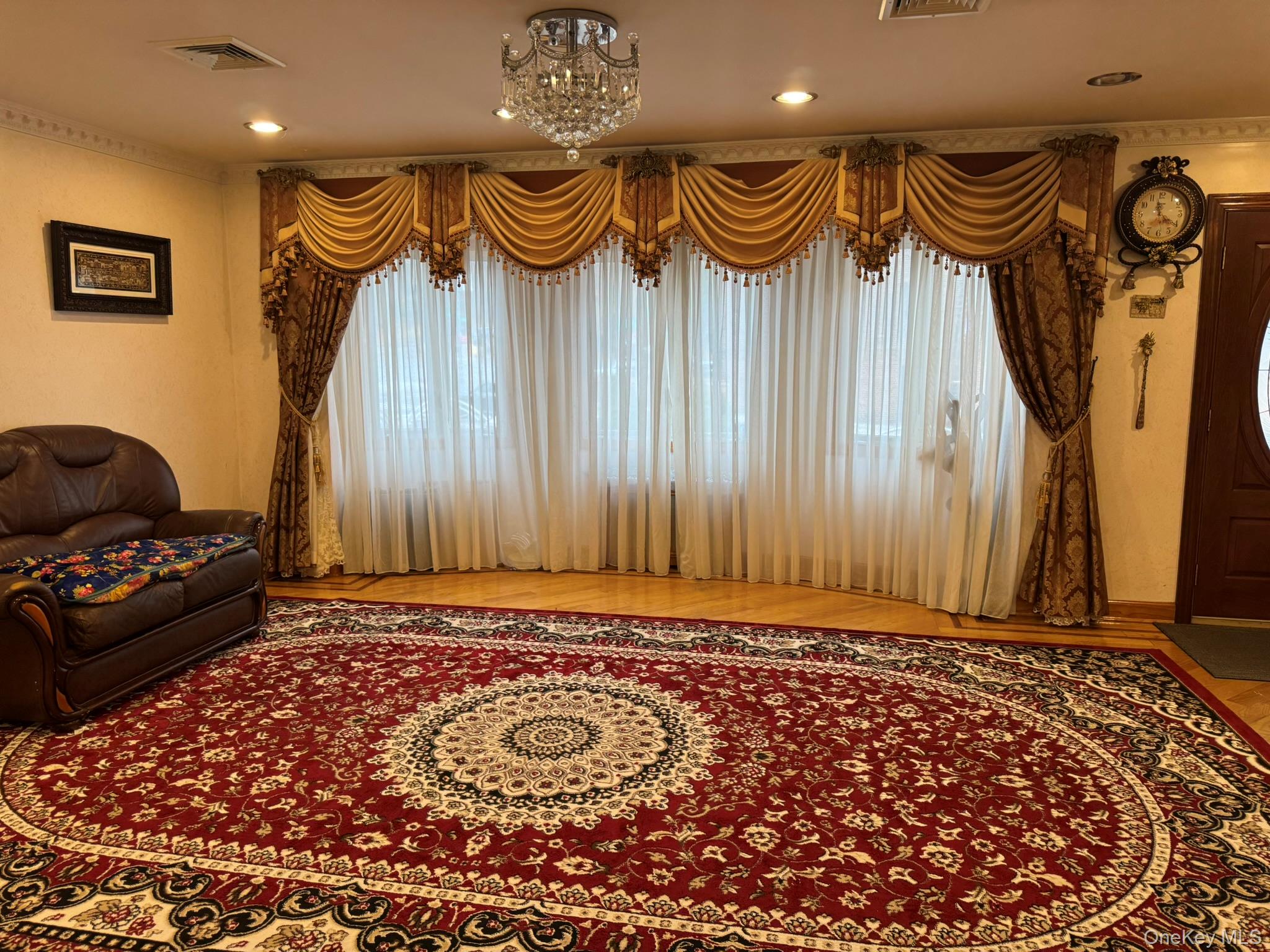 109-04 Myrtle Avenue