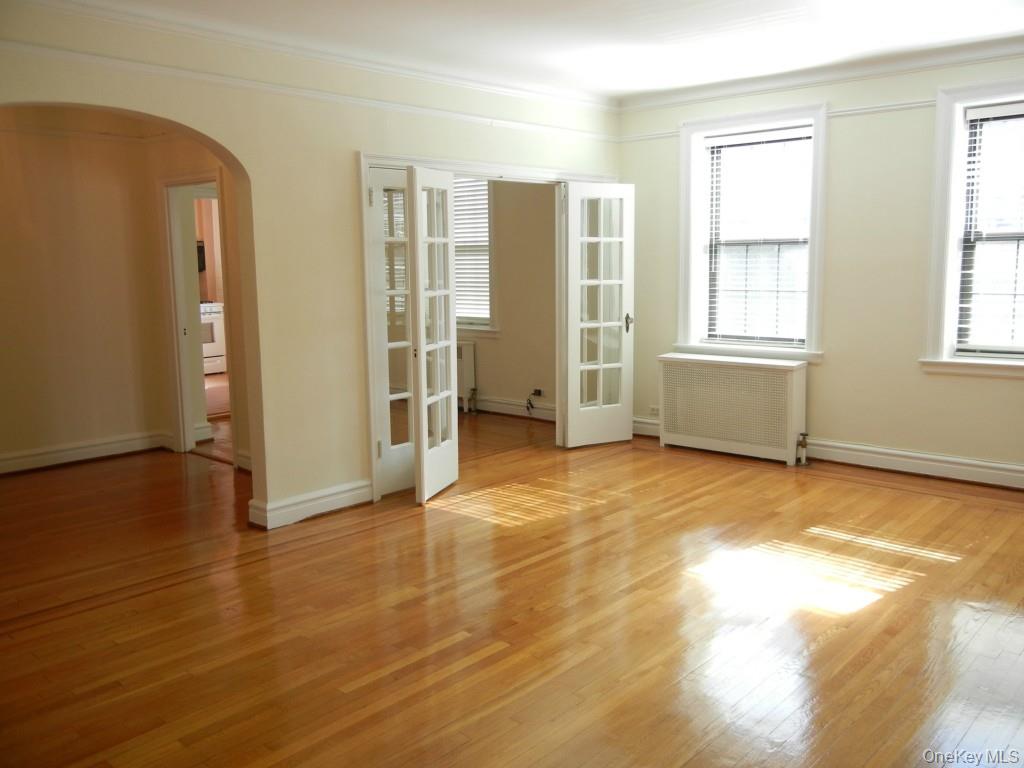 14 N Chatsworth Avenue 2B