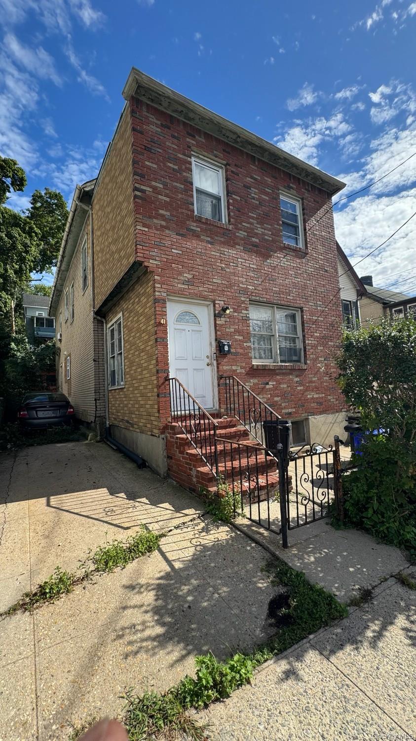 41 S Terrace Avenue