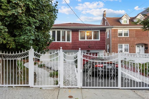 Photo of 552 Briar Place, Far Rockaway, NY 11691 (MLS # 1046867)