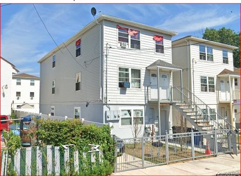 Multifamily For Sale - 436 Beach 29th Street<br/> Far Rockaway, NY 11691